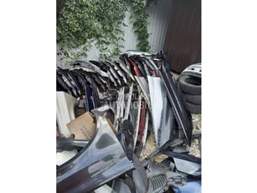 krilo za Renault Laguna od 2001. do 2013. god.