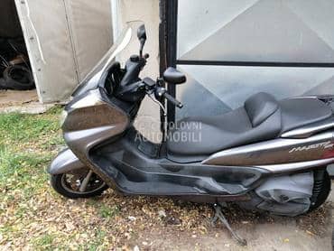 majesty 400 u delovima