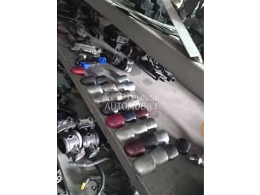 poklopac brave za Renault Laguna od 2001. do 2013. god.