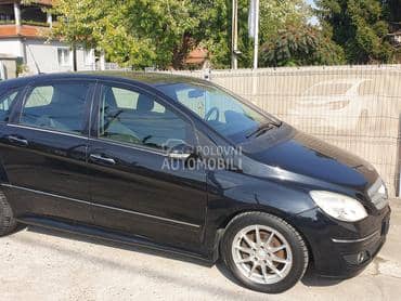 komolet auto u delovima za Mercedes Benz B Klasa
