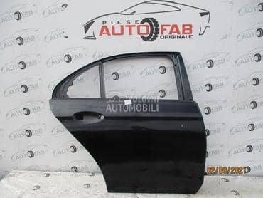 Zadnja desna vrata  limuzina za Mercedes Benz E Klasa od 2017. do 2021. god.