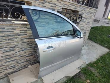 PREDNJA DESNA VRATA Z 157 za Opel Astra H od 2004. do 2009. god.