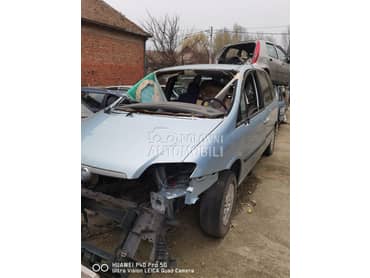 Fiat Ulysse 2.2hdi -  kompletan auto u delovima