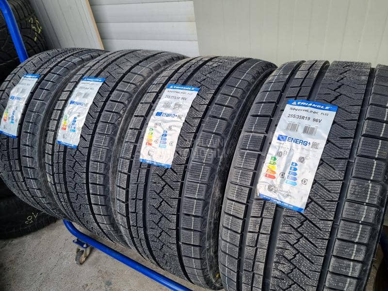 Triangle 255/35 R19 Zimska