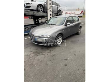 Alfa Romeo 147 -  kompletan auto u delovima