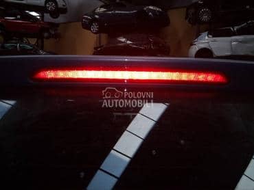 Stop svetlo za Volkswagen Passat B6 od 2005. do 2010. god.