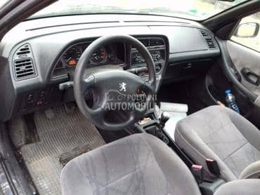 Peugeot 306 -  kompletan auto u delovima