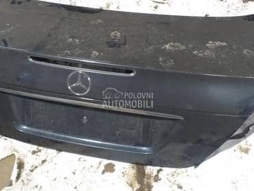 Hauba zadnja za Mercedes Benz E 220