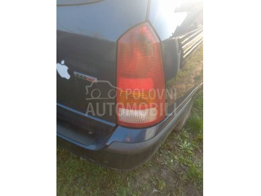Desna stop lampa karavan za Ford Focus od 1998. do 2004. god.