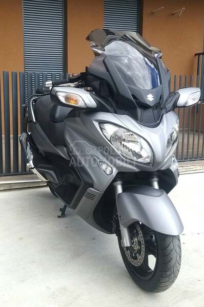 Suzuki Burgman 650 Executive ABS