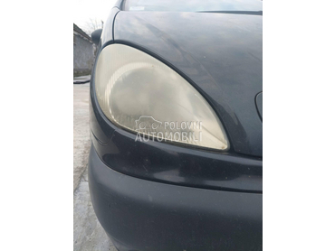 Farovi za Citroen Xsara Picasso