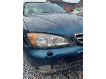 Farovi za Nissan Primera