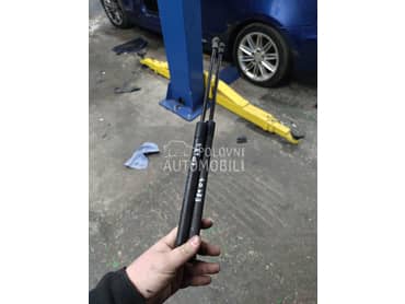 Amortizeri gepeka E81 E87 za BMW Serija 1