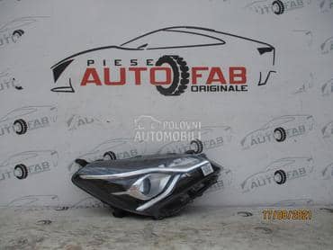 Desni far za Toyota Yaris od 2015. do 2017. god.