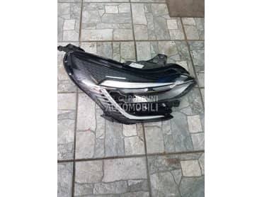 Reno captur far desni ksenon za Renault Captur
