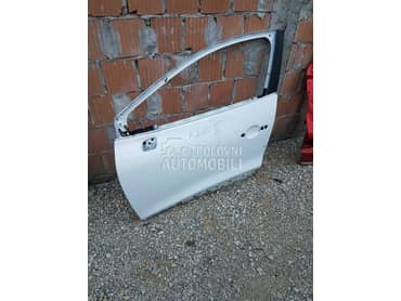 clio4 vrata prednja leva za Renault Clio