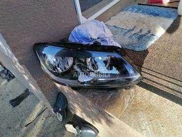 Far desni za Volkswagen Caddy, Touran od 2010. do 2015. god.