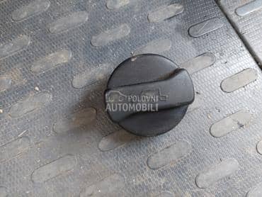 cep poklopac za Audi 100