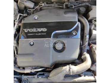 Volvo V40 DCI -  kompletan auto u delovima