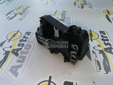 Opel Vivaro Meh. brave bočna