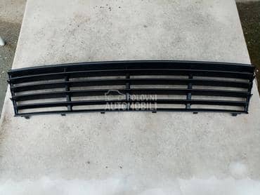 centralna resetka u braniku za Seat Cordoba od 2002. do 2008. god.