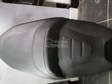 Sedište za Yamaha TMax 530