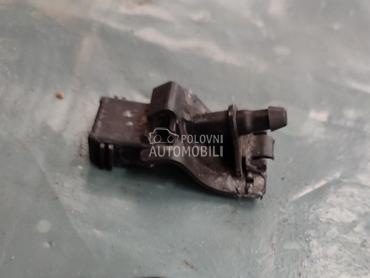 prskalica perac sofersajbne za Toyota Avensis od 2009. do 2012. god.