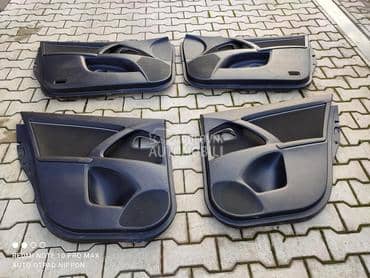 tapacir vrata za Toyota Avensis od 2009. do 2012. god.