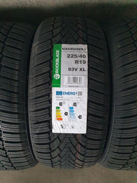 ROCKBLADE 255/35 R19 Zimska