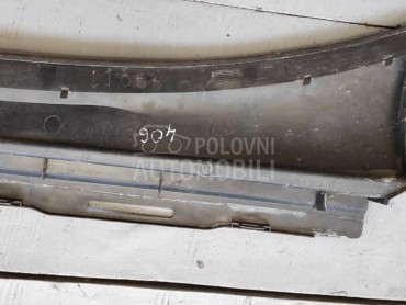 Plastika ispod sofeke za Peugeot 406