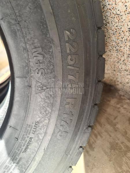 Semperit 225/75 R17.5 Sve sezone