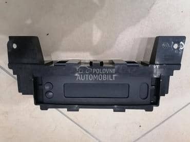 Displej za Renault Laguna od 2008. do 2015. god.