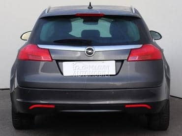 Vrata gepeka za Opel Insignia od 2009. do 2013. god.