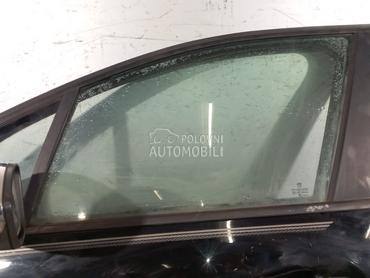 STAKLO za Peugeot 208