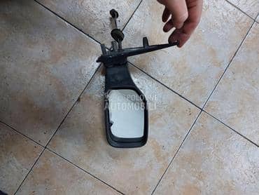 Retrovizor retrovizori za Peugeot 106