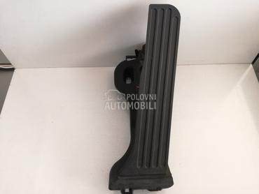 PAPUCICA GASA za Volkswagen Golf 5