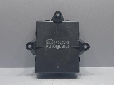 ELEKTRONIKA MODUL VRATA za Mercedes Benz B Klasa