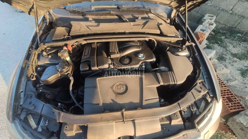 BMW 320 -  kompletan auto u delovima