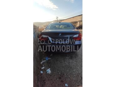 BMW 320 -  kompletan auto u delovima