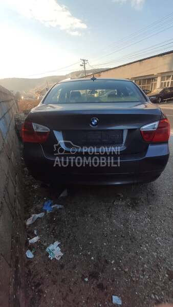 BMW 320 -  kompletan auto u delovima