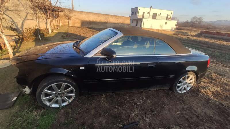 Audi A4 Cabrio -  kompletan auto u delovima