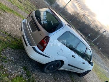 Ford Focus -  kompletan auto u delovima