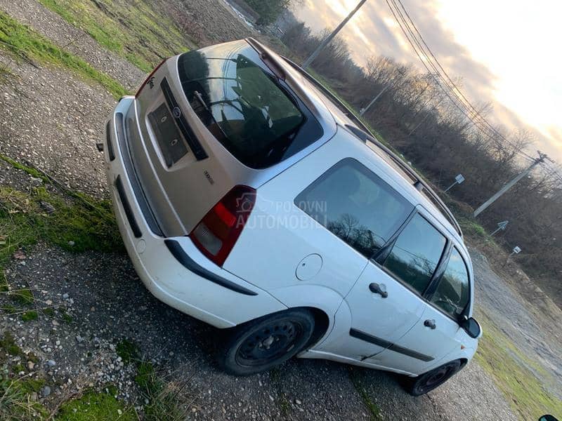 Ford Focus -  kompletan auto u delovima