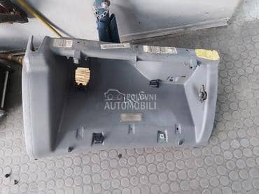 Kaseta  fioka kasetica za Peugeot 406