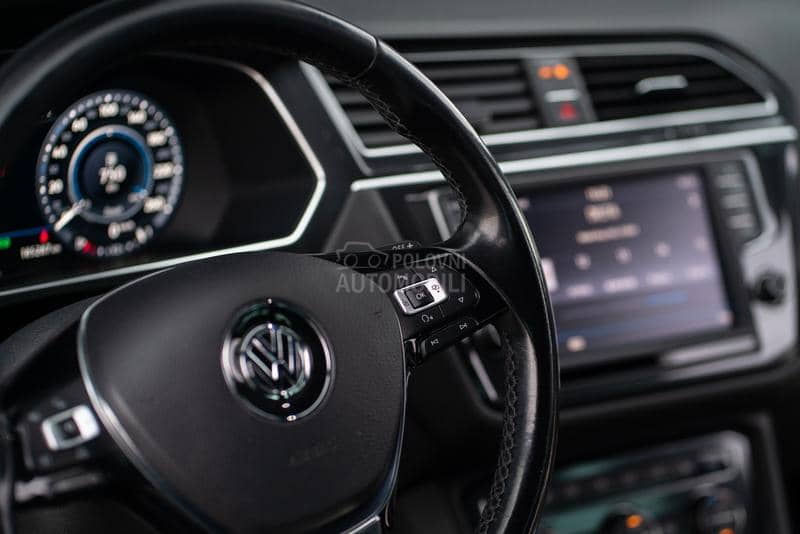 Volkswagen Tiguan Virt/Mtrx 190hp 4x4