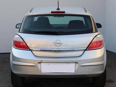 Vrata gepeka za Opel Astra H od 2004. do 2014. god.