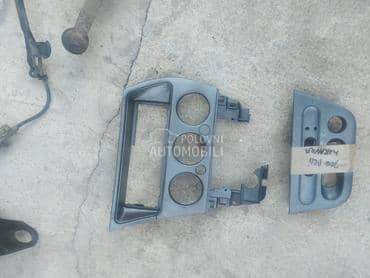 Maska na tabli za Peugeot 306