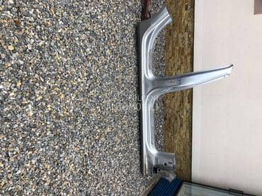 Desna sajtna,stub za Audi A4