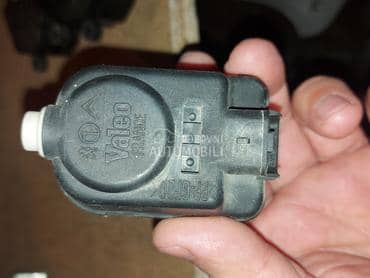 motoric fara za Peugeot 206