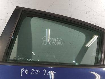 STAKLO za Peugeot 208